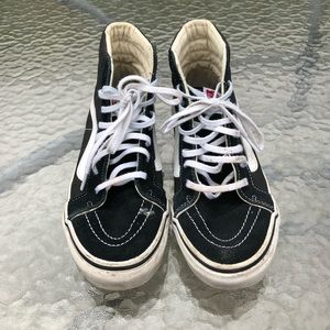Classic vans hi skate shoe ⚡️